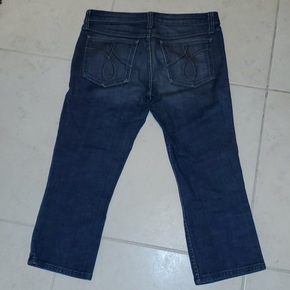 Juicy Couture Women's Capri denim Fitted Jeans. 27 - Picture 6 of 13